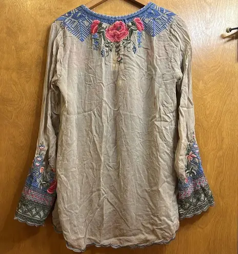 Johnny Was “Millie” Blouse. *sold out in stores* $260 MSRP. Wheat Color. NWT
