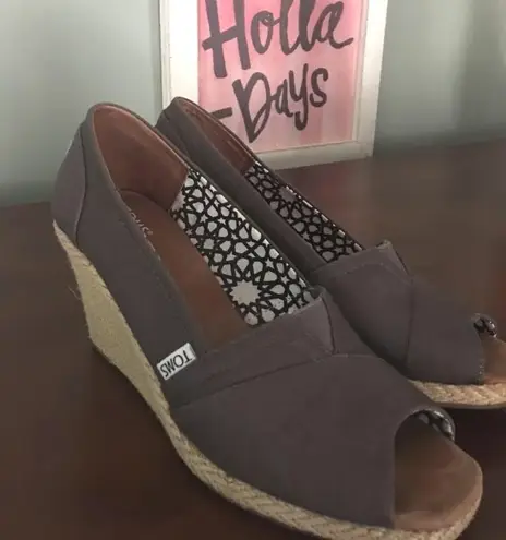 Toms wedges