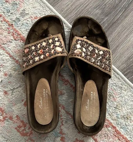 Donald J Pliner Fifi Brown Velvet Bedazzled Platform Slide Women’s Size 9.5
