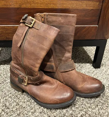 Steve Madden Brown Boots