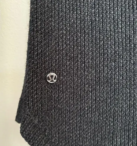 Lululemon  knit sweater