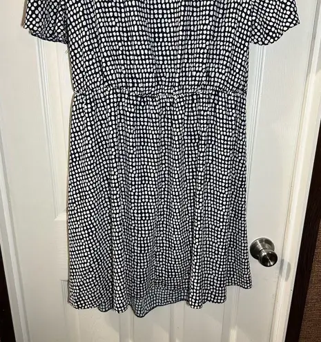 Attention NWOT Blue/White Print V Neck Short Sleeve Faux Wrap Dress size L