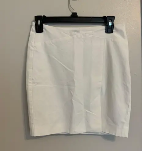 Bebe Bebé White Skirt Size 2