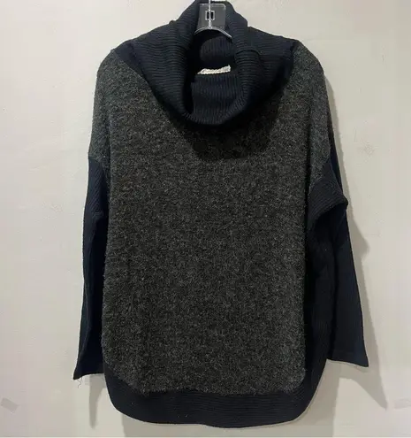 Anthropologie A'reve women Top sweater turtleneck Oversized Black Gray Sz Small