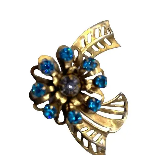 Vintage Blue  Faceted Flower Gold Tone Fashion Brooch Pin Open Work Round Stones