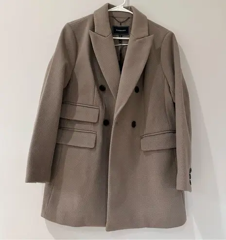 BCBGMAXAZRIA  Peak Lapel Double Breasted Coat Color Stone Size M NWT