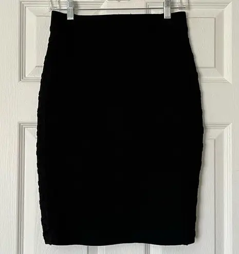 San Joy Bodycon Skirt - Size M