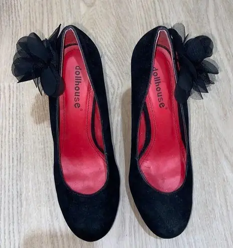 Dollhouse black heels size 8