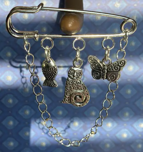 Handmade antique silver tone cat fish butterfly chain brooch/pin🐈🐟🦋🌞