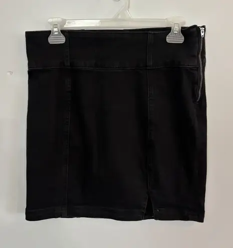 SO Mini Skirt Black Denim Size 13/31W Side Zip Detail Women's