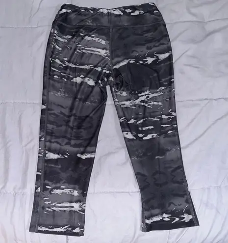 The North Face  Camo Crop Leggings 