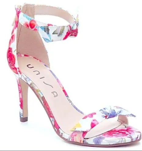 Unisa Floral Satin Sandals In White Multi Size 9 NWT