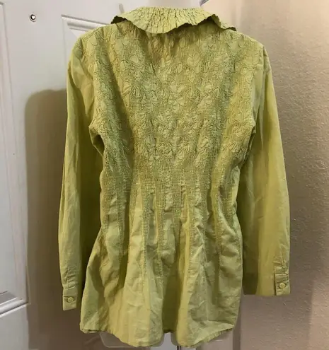 Unique green cottagecore long sleeve button up down shirt blouse ruffled exaggerated peter pan collar Size 10