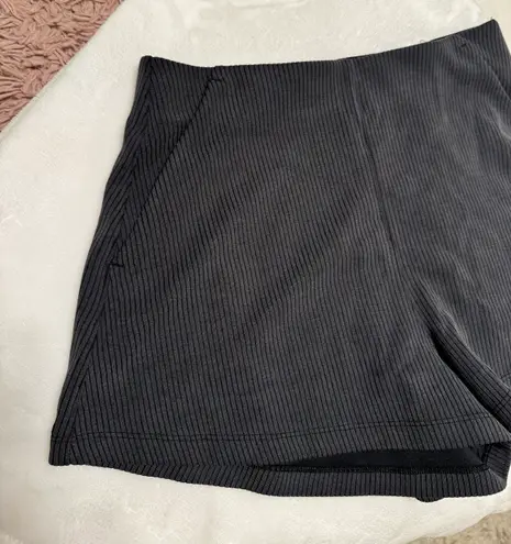 Lululemon Softstream Ribbed Line Shorts