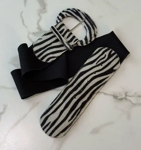 Women’s belt black white tiger striped vinyl elastic stretch OSFM Black
