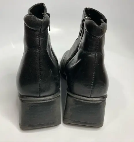 Thom McAn leather Y2K boots size 8
