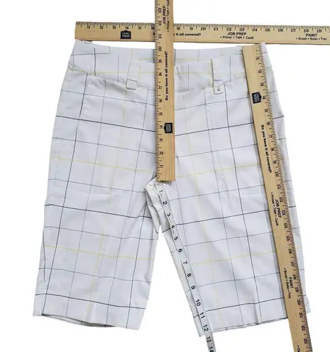 Nike  Dri Fit Tour Performance Golf Womens 6 Shorts White Plaid Active Stretch