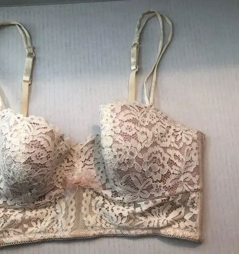 Wacoal B.Tempt'd Bra Women’s Ciao Bella Lace Balconette Longline Bra in Cream Sz L EUC