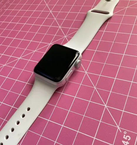 Apple Watch Series 3 38mm Silver