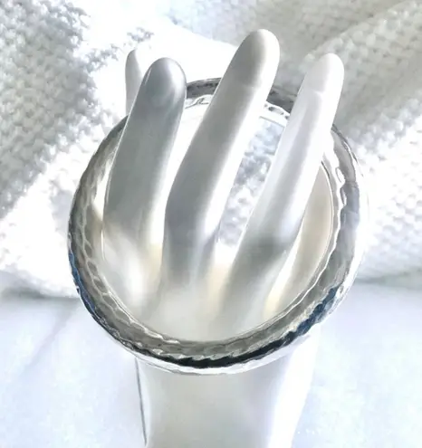 Silpada Sterling Silver Hammered Oval Bangle Bracelet B31117