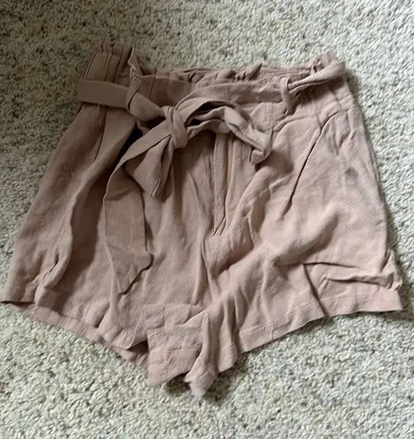 Pink Lily beige shorts