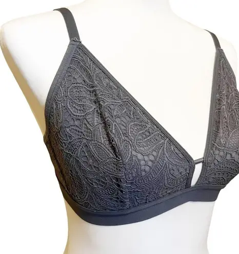 Lively Floral Lace Keyhole Busty Bralette No Wire Gray Size 1 (32DD, 33D/DD)