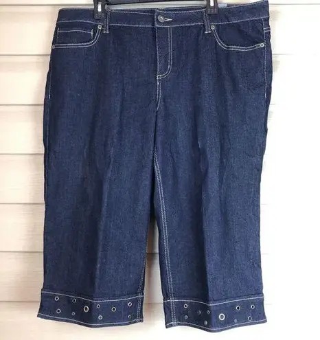 Passports  Womens Jean Capri Pants Sz 18 Dark Wash Denim Eyelets 41x19 High Rise