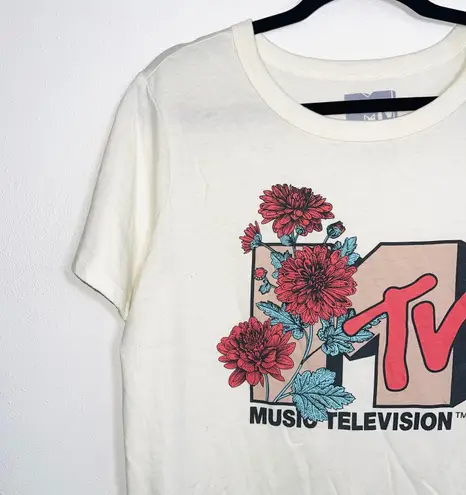 MTV Brand MTV Ivory White Floral Print Short Sleeve Crop Graphic Tee