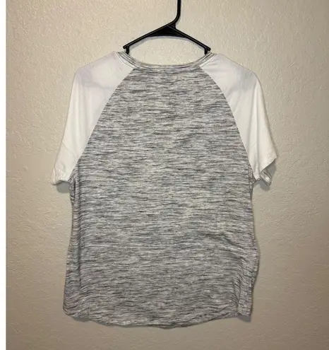 47 Brand Miami Marlins Women's Baseball V-Neck T-Shirt White Gray XL