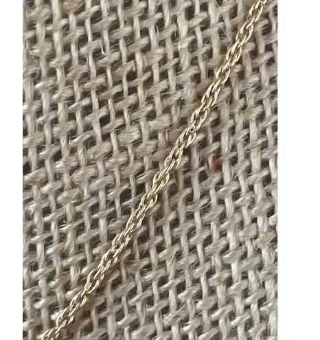 Vintage Avon Gold Tone Lone Star Pendant Necklace Open Circle Star Estate 23"