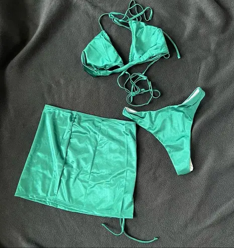 Boutique Satin green criss cross three pieces swim set