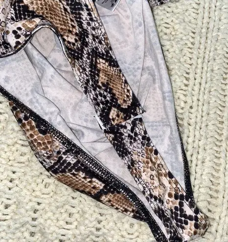 Iris  snakeskin print bodysuit size medium