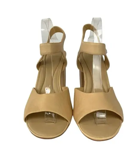 SARTO by Franco Sarto Flexa Natalie Beige Leather Ankle Strap Sandal Size 10M
