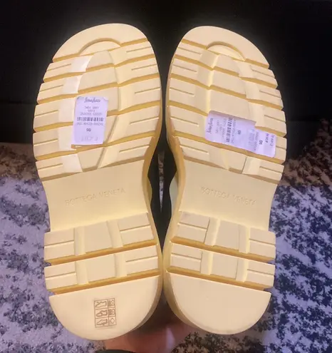 Bottega Veneta Tire Chelsea Boots Yellow Size 39