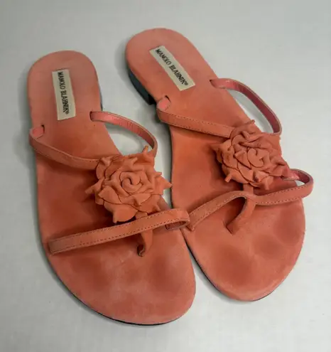 Manolo Blahnik Coral Suede Rosette Toe‑Loop Sandals, EU 39 (US 8‑8.5) Elegant