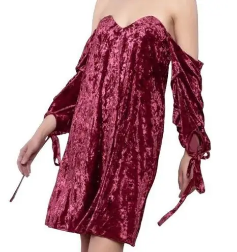 AO Wine Crushed Velvet Loose Off Shoulder Dress Size Small NWT Red
