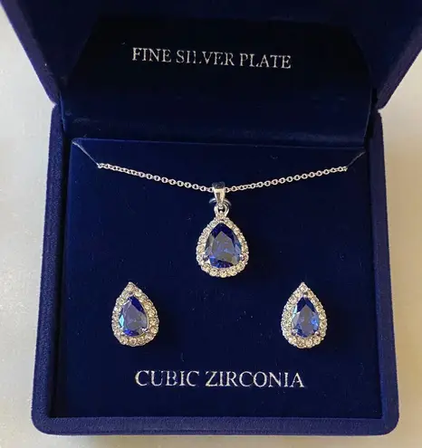 NWT Blue Spinel White Sapphire Pear Halo Pendant Necklace and Earrings Set Silver