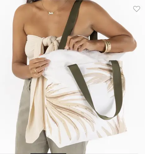 ALOHAS Aloha collection day tripper Sway Leeward NWT