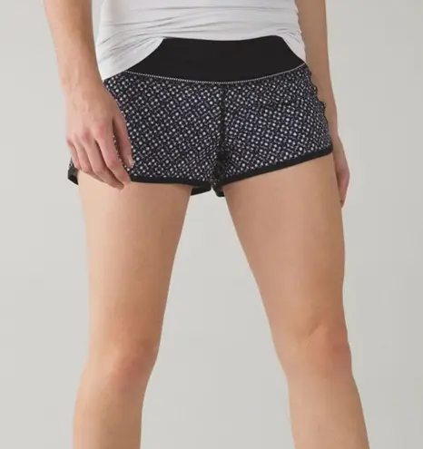 Lululemon Speed Shorts Dottie Eyelet White Black/Black/ Tonka Stripe Black White