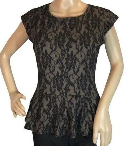 Big Strike Floral Applique Cap Sleeve Peplum Top M Size undefined