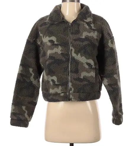 American Eagle ✨  Women’s Camo Fleece Sherpa Teddy Cropped Jacket✨