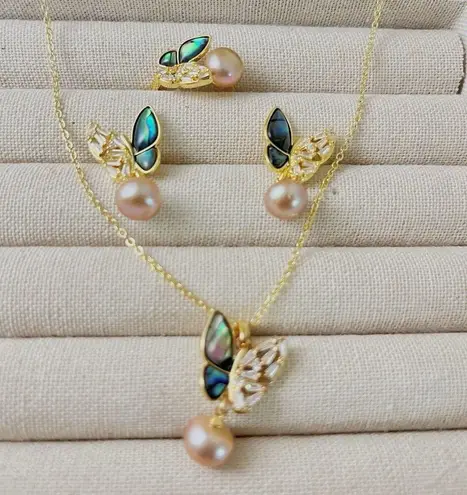 Boutique Real Freshwater pearl Necklace , Ring, and Earring set Butterfly Jewelry Set