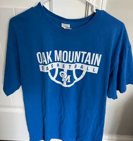 Basketball Tshirt Size L