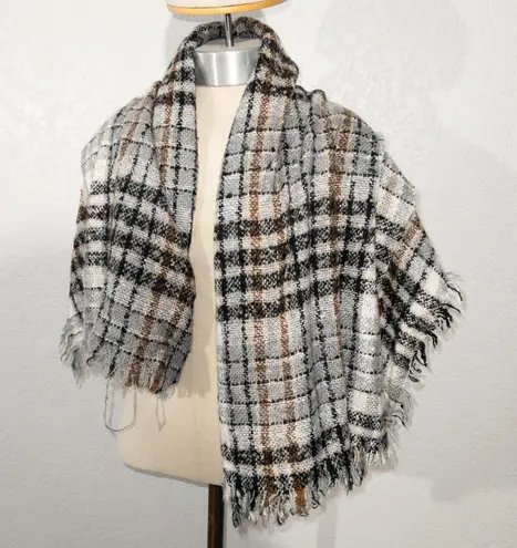 Unbranded Gray Plaid Runaway Wrap Open Scarf