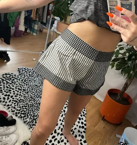 Solid & Striped NWT  Stripe The Lennox Shorts Black Size Large