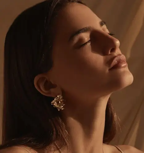 NWT Women's Amber Sceats Reese Sculptural 24K Gold Plated Earrings