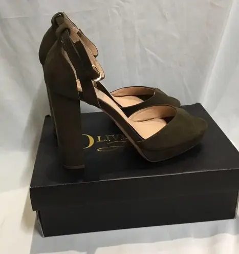Trixie Block Heel Ankle Strap Platform Sandals Olivia Jaymes Green Size 8.5
