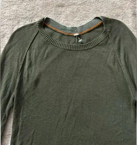 Lululemon  Womens Sweater Green Sunshine Coast Long Sleeve Cashmere Pullover Sz 6