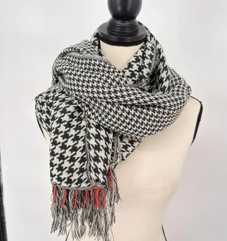 Women's Black White Red Checkered Large Knit Wrap Scarf Shawl Fringe