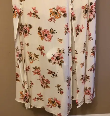 Dance & Marvel Nwt Women’s size medium Floral double slit boho skirt